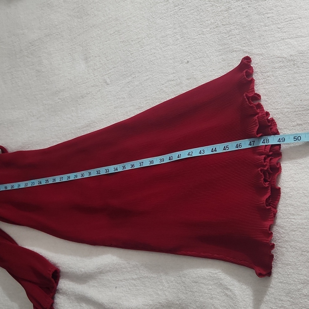 VICI WOMEN'S DREES SIZE SMALL. COLOR RED - VINE. - Picture 9 of 9